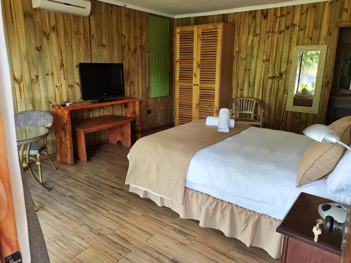 Te Ariki - Adults Only Hotel Hanga Roa Exterior photo