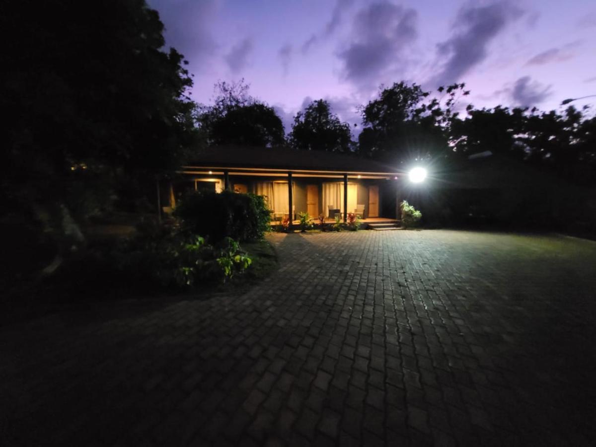 Te Ariki - Adults Only Hotel Hanga Roa Exterior photo